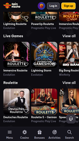 Captura de pantalla de los crupieres en vivo de Spinmacho Casino para móviles