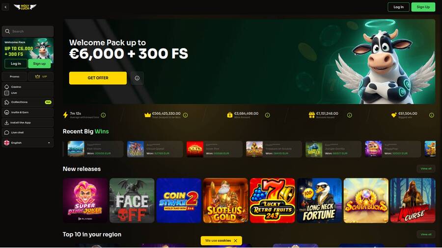 Homepage screenshot of HolyLuck Casino